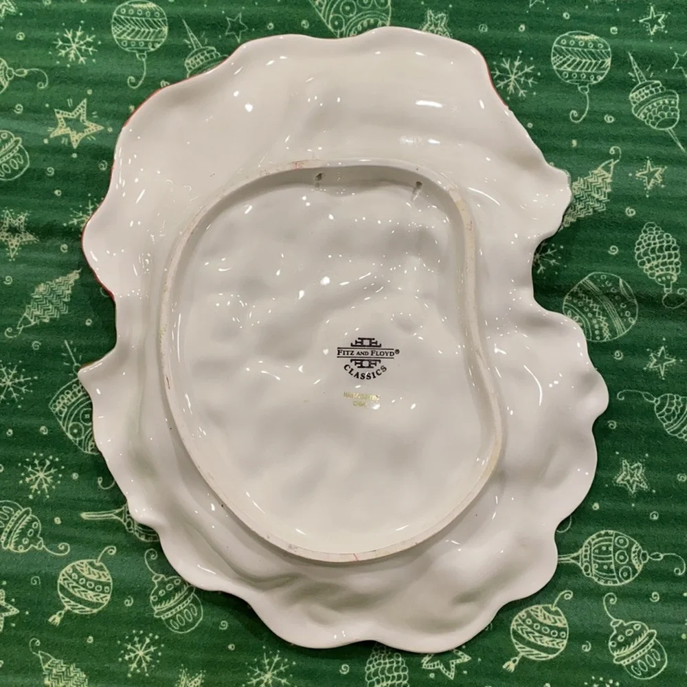 Fitz &‎ Floyd Classics Porcelain Santa Wall Hanger or Candy Dish 8-3/4”x 10-1/2”
